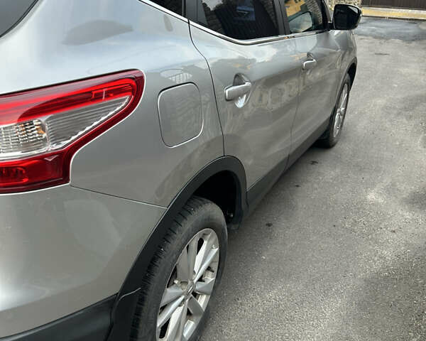 Сірий Ніссан Кашкай, об'ємом двигуна 1.2 л та пробігом 96 тис. км за 11700 $, фото 6 на Automoto.ua