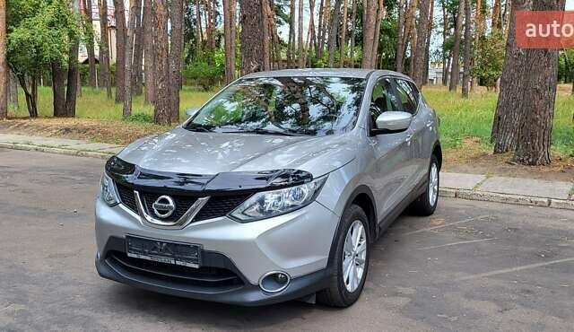 Серый Ниссан Кашкай, объемом двигателя 1.6 л и пробегом 200 тыс. км за 12850 $, фото 20 на Automoto.ua
