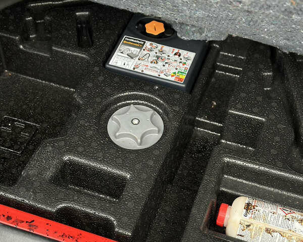 Сірий Ніссан Кашкай, об'ємом двигуна 1.5 л та пробігом 175 тис. км за 14600 $, фото 16 на Automoto.ua