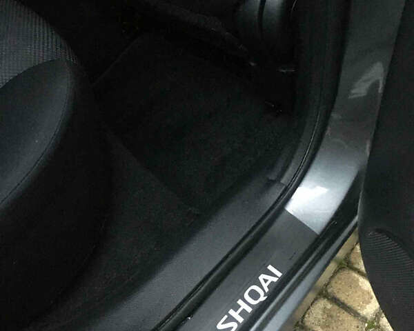 Сірий Ніссан Кашкай, об'ємом двигуна 1.6 л та пробігом 195 тис. км за 14100 $, фото 13 на Automoto.ua