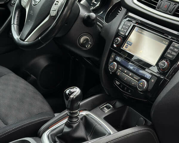 Сірий Ніссан Кашкай, об'ємом двигуна 1.5 л та пробігом 175 тис. км за 14600 $, фото 23 на Automoto.ua