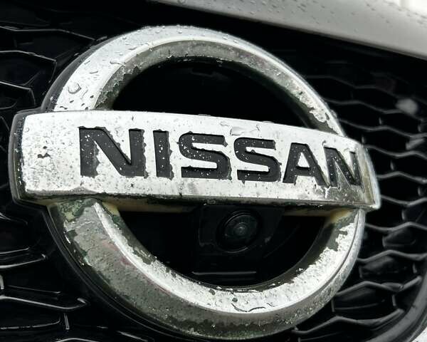 Серый Ниссан Кашкай, объемом двигателя 1.5 л и пробегом 228 тыс. км за 14100 $, фото 7 на Automoto.ua