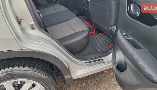 Серый Ниссан Кашкай, объемом двигателя 1.5 л и пробегом 120 тыс. км за 14900 $, фото 79 на Automoto.ua