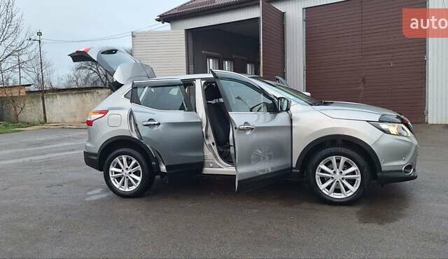 Серый Ниссан Кашкай, объемом двигателя 1.5 л и пробегом 120 тыс. км за 14900 $, фото 98 на Automoto.ua