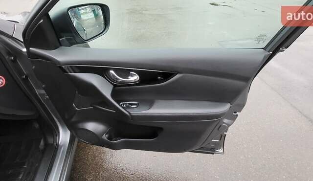 Сірий Ніссан Кашкай, об'ємом двигуна 1.6 л та пробігом 210 тис. км за 14750 $, фото 8 на Automoto.ua