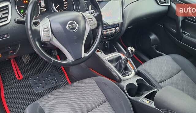 Серый Ниссан Кашкай, объемом двигателя 1.5 л и пробегом 120 тыс. км за 14900 $, фото 116 на Automoto.ua