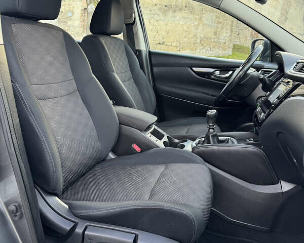 Сірий Ніссан Кашкай, об'ємом двигуна 1.5 л та пробігом 160 тис. км за 15400 $, фото 18 на Automoto.ua