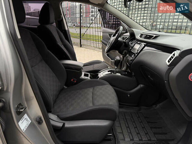 Серый Ниссан Кашкай, объемом двигателя 1.2 л и пробегом 81 тыс. км за 12900 $, фото 16 на Automoto.ua