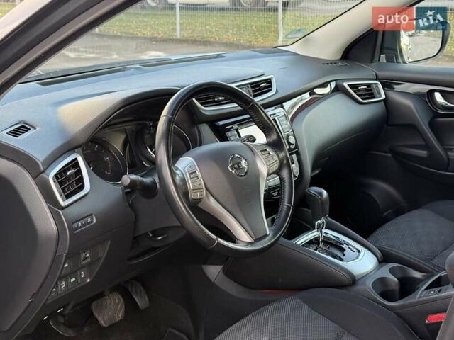 Сірий Ніссан Кашкай, об'ємом двигуна 1.6 л та пробігом 92 тис. км за 16200 $, фото 13 на Automoto.ua