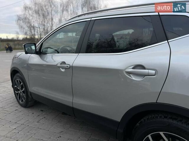 Сірий Ніссан Кашкай, об'ємом двигуна 1.2 л та пробігом 83 тис. км за 13500 $, фото 8 на Automoto.ua