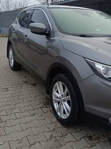 Серый Ниссан Кашкай, объемом двигателя 1.5 л и пробегом 250 тыс. км за 13800 $, фото 2 на Automoto.ua