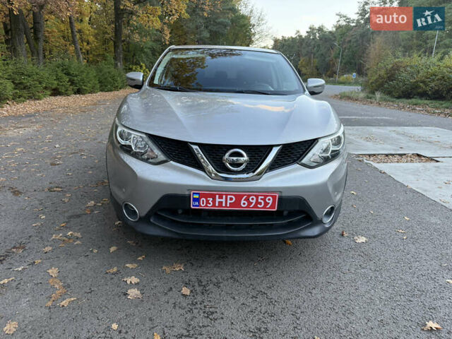 Серый Ниссан Кашкай, объемом двигателя 1.5 л и пробегом 188 тыс. км за 14900 $, фото 2 на Automoto.ua