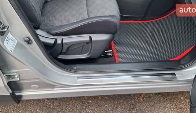 Серый Ниссан Кашкай, объемом двигателя 1.5 л и пробегом 120 тыс. км за 14900 $, фото 84 на Automoto.ua