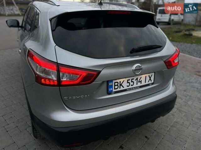 Сірий Ніссан Кашкай, об'ємом двигуна 1.2 л та пробігом 83 тис. км за 13500 $, фото 15 на Automoto.ua