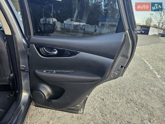 Серый Ниссан Кашкай, объемом двигателя 1.6 л и пробегом 239 тыс. км за 13999 $, фото 39 на Automoto.ua