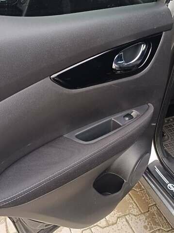 Серый Ниссан Кашкай, объемом двигателя 1.5 л и пробегом 250 тыс. км за 13800 $, фото 9 на Automoto.ua