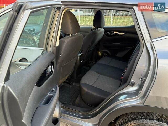 Сірий Ніссан Кашкай, об'ємом двигуна 1.6 л та пробігом 92 тис. км за 16200 $, фото 25 на Automoto.ua