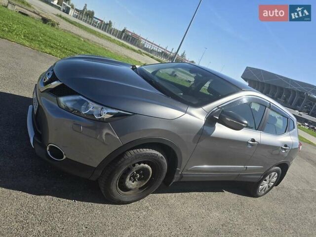 Серый Ниссан Кашкай, объемом двигателя 1.2 л и пробегом 80 тыс. км за 12500 $, фото 7 на Automoto.ua