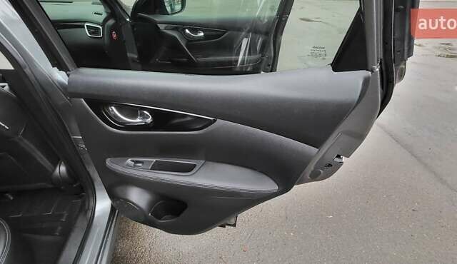 Сірий Ніссан Кашкай, об'ємом двигуна 1.6 л та пробігом 210 тис. км за 14750 $, фото 21 на Automoto.ua