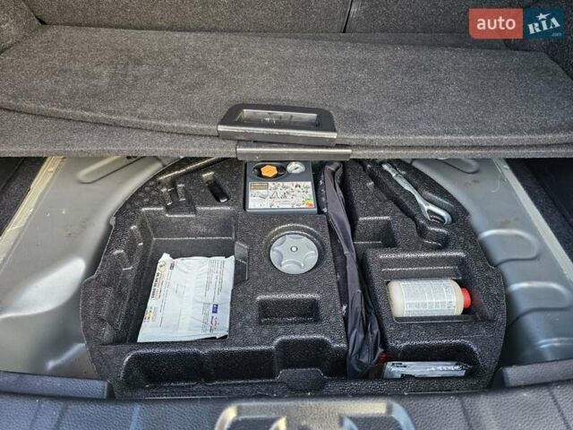 Серый Ниссан Кашкай, объемом двигателя 1.6 л и пробегом 239 тыс. км за 13999 $, фото 40 на Automoto.ua