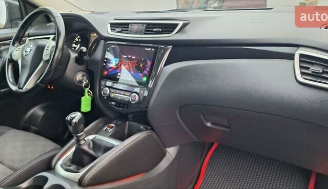 Серый Ниссан Кашкай, объемом двигателя 1.5 л и пробегом 120 тыс. км за 14900 $, фото 62 на Automoto.ua