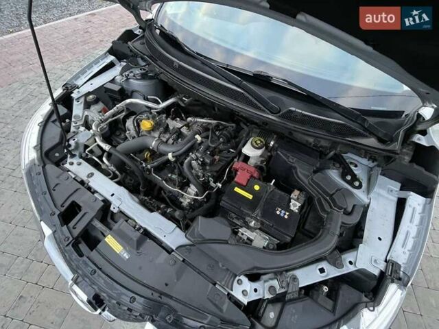 Сірий Ніссан Кашкай, об'ємом двигуна 1.2 л та пробігом 83 тис. км за 13500 $, фото 59 на Automoto.ua