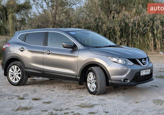 Сірий Ніссан Кашкай, об'ємом двигуна 1.6 л та пробігом 236 тис. км за 14500 $, фото 15 на Automoto.ua