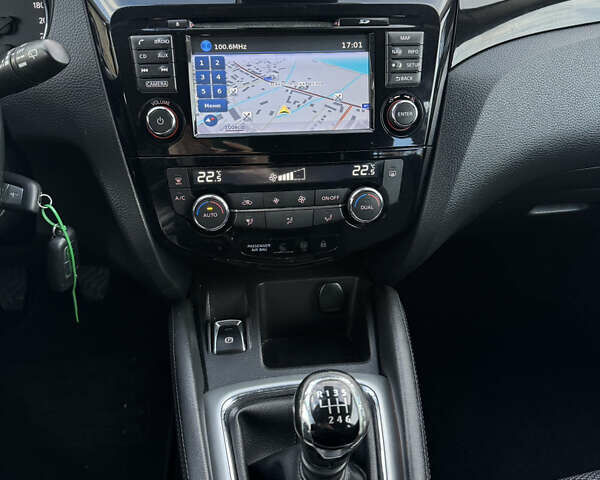 Сірий Ніссан Кашкай, об'ємом двигуна 1.5 л та пробігом 160 тис. км за 15400 $, фото 24 на Automoto.ua