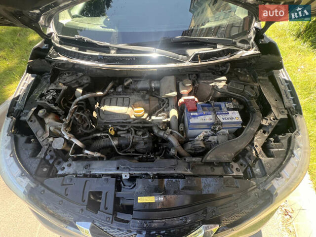 Серый Ниссан Кашкай, объемом двигателя 1.6 л и пробегом 279 тыс. км за 13500 $, фото 14 на Automoto.ua