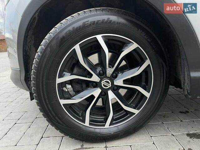 Сірий Ніссан Кашкай, об'ємом двигуна 1.2 л та пробігом 83 тис. км за 13500 $, фото 60 на Automoto.ua