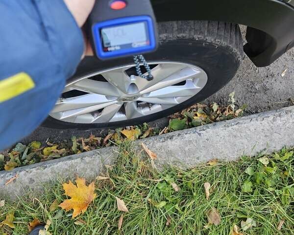 Серый Ниссан Кашкай, объемом двигателя 1.6 л и пробегом 239 тыс. км за 13999 $, фото 51 на Automoto.ua