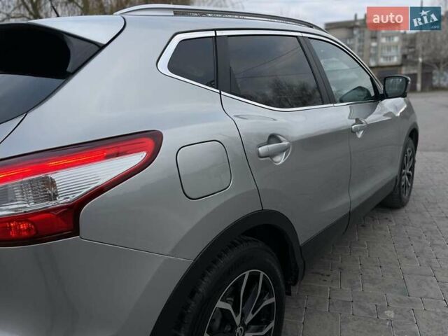 Сірий Ніссан Кашкай, об'ємом двигуна 1.2 л та пробігом 83 тис. км за 13500 $, фото 18 на Automoto.ua