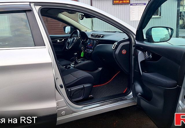 Серый Ниссан Кашкай, объемом двигателя 1.5 л и пробегом 120 тыс. км за 14900 $, фото 9 на Automoto.ua