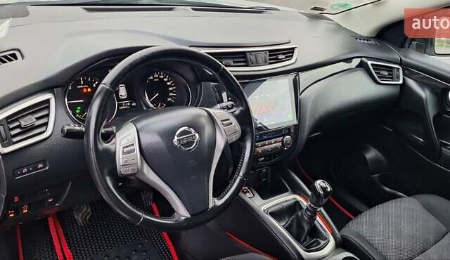 Серый Ниссан Кашкай, объемом двигателя 1.5 л и пробегом 120 тыс. км за 14900 $, фото 115 на Automoto.ua