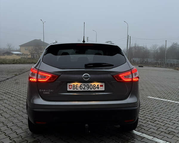 Сірий Ніссан Кашкай, об'ємом двигуна 1.6 л та пробігом 177 тис. км за 15499 $, фото 5 на Automoto.ua