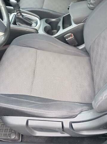 Серый Ниссан Кашкай, объемом двигателя 1.5 л и пробегом 250 тыс. км за 13800 $, фото 13 на Automoto.ua