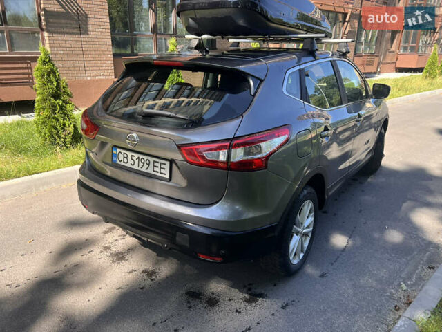 Серый Ниссан Кашкай, объемом двигателя 1.6 л и пробегом 279 тыс. км за 13500 $, фото 5 на Automoto.ua