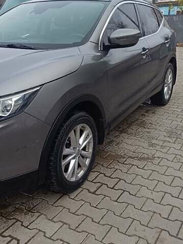 Серый Ниссан Кашкай, объемом двигателя 1.5 л и пробегом 250 тыс. км за 13800 $, фото 1 на Automoto.ua