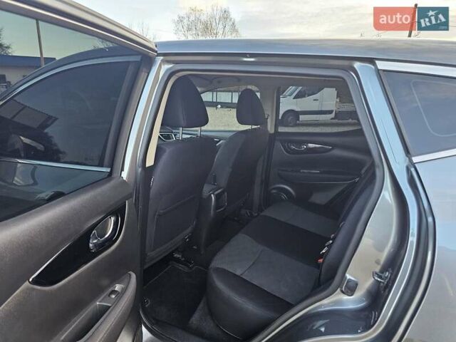 Серый Ниссан Кашкай, объемом двигателя 1.6 л и пробегом 239 тыс. км за 13999 $, фото 31 на Automoto.ua