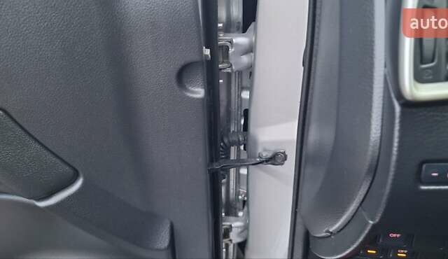 Серый Ниссан Кашкай, объемом двигателя 1.5 л и пробегом 120 тыс. км за 14900 $, фото 118 на Automoto.ua