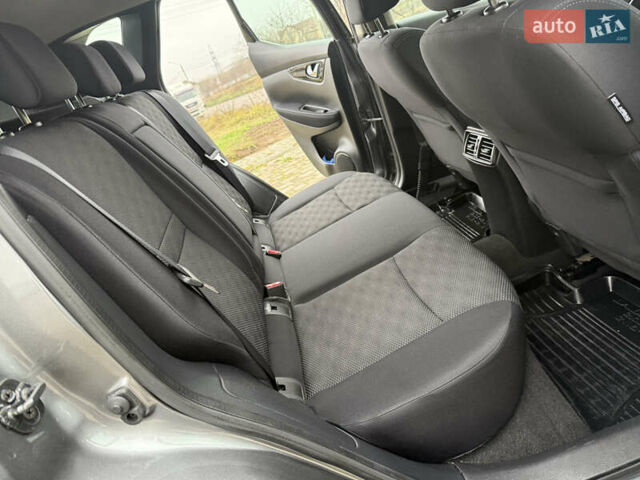 Серый Ниссан Кашкай, объемом двигателя 1.2 л и пробегом 81 тыс. км за 11600 $, фото 63 на Automoto.ua