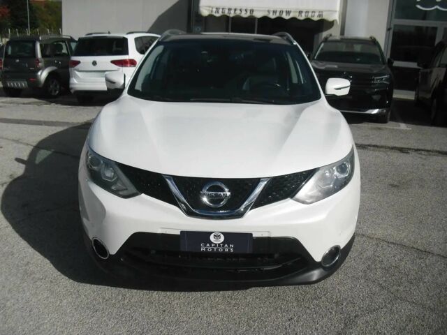 Серый Ниссан Кашкай, объемом двигателя 1.6 л и пробегом 73 тыс. км за 7000 $, фото 1 на Automoto.ua