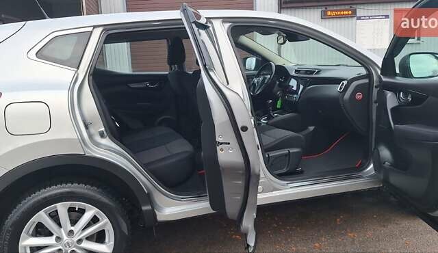 Серый Ниссан Кашкай, объемом двигателя 1.5 л и пробегом 120 тыс. км за 14900 $, фото 14 на Automoto.ua