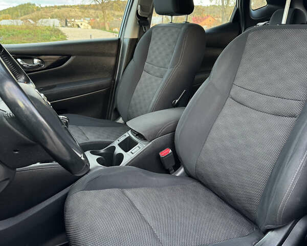 Сірий Ніссан Кашкай, об'ємом двигуна 1.5 л та пробігом 160 тис. км за 15400 $, фото 14 на Automoto.ua