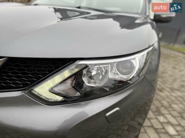 Серый Ниссан Кашкай, объемом двигателя 1.2 л и пробегом 81 тыс. км за 11600 $, фото 16 на Automoto.ua