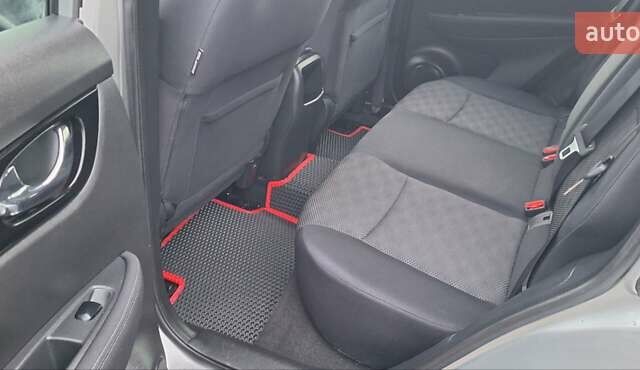 Серый Ниссан Кашкай, объемом двигателя 1.5 л и пробегом 120 тыс. км за 14900 $, фото 50 на Automoto.ua