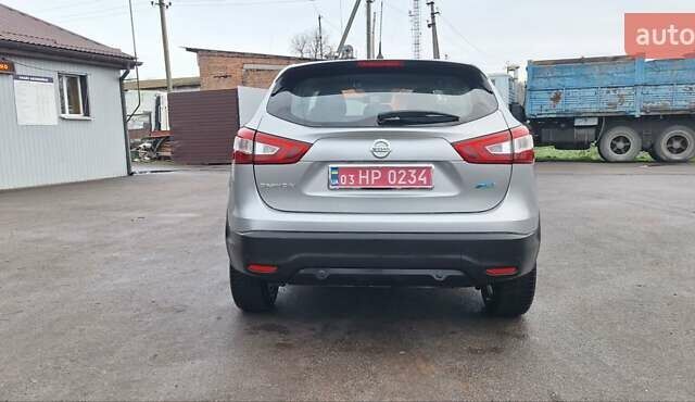 Серый Ниссан Кашкай, объемом двигателя 1.5 л и пробегом 120 тыс. км за 14900 $, фото 9 на Automoto.ua