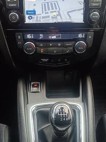 Серый Ниссан Кашкай, объемом двигателя 1.5 л и пробегом 250 тыс. км за 13800 $, фото 11 на Automoto.ua