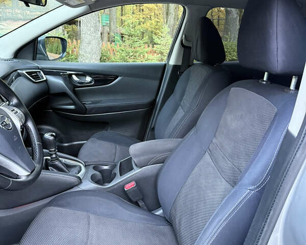 Серый Ниссан Кашкай, объемом двигателя 1.5 л и пробегом 188 тыс. км за 14900 $, фото 12 на Automoto.ua