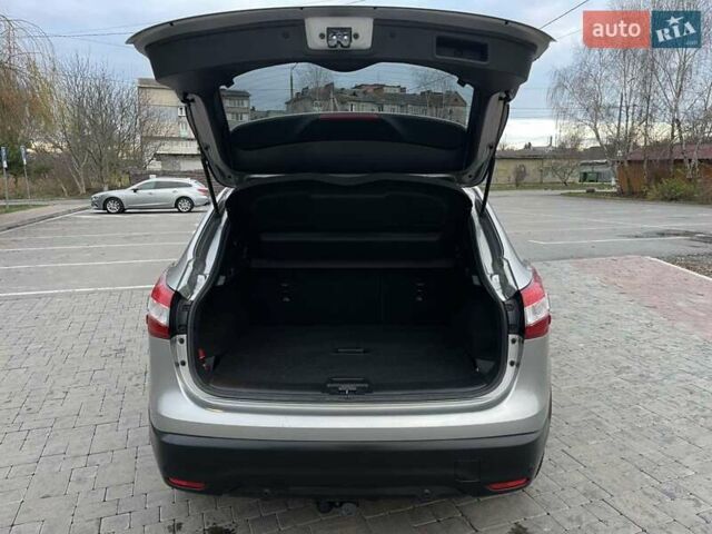 Сірий Ніссан Кашкай, об'ємом двигуна 1.2 л та пробігом 83 тис. км за 13500 $, фото 50 на Automoto.ua